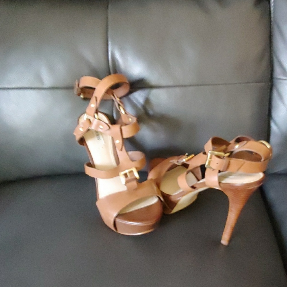 Guess Tan Stileto heels